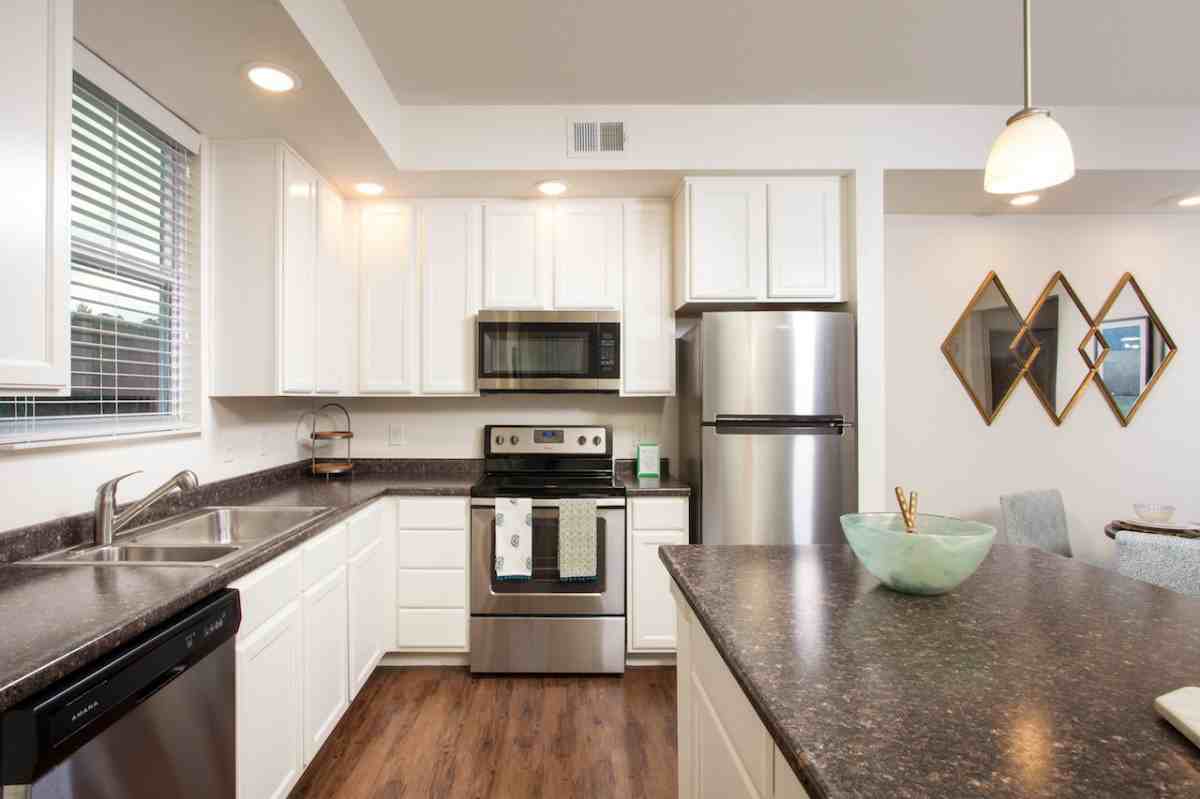 Cottages at Emerald Cove - Photo 2 of 24