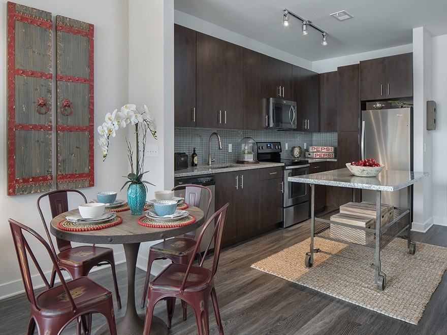 IMT Maitland Pointe - Photo 2 of 33