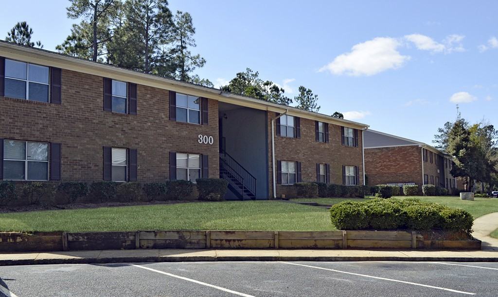 Pinnacle Place - Photo 2 of 50