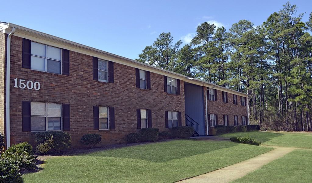 Pinnacle Place - Photo 3 of 50