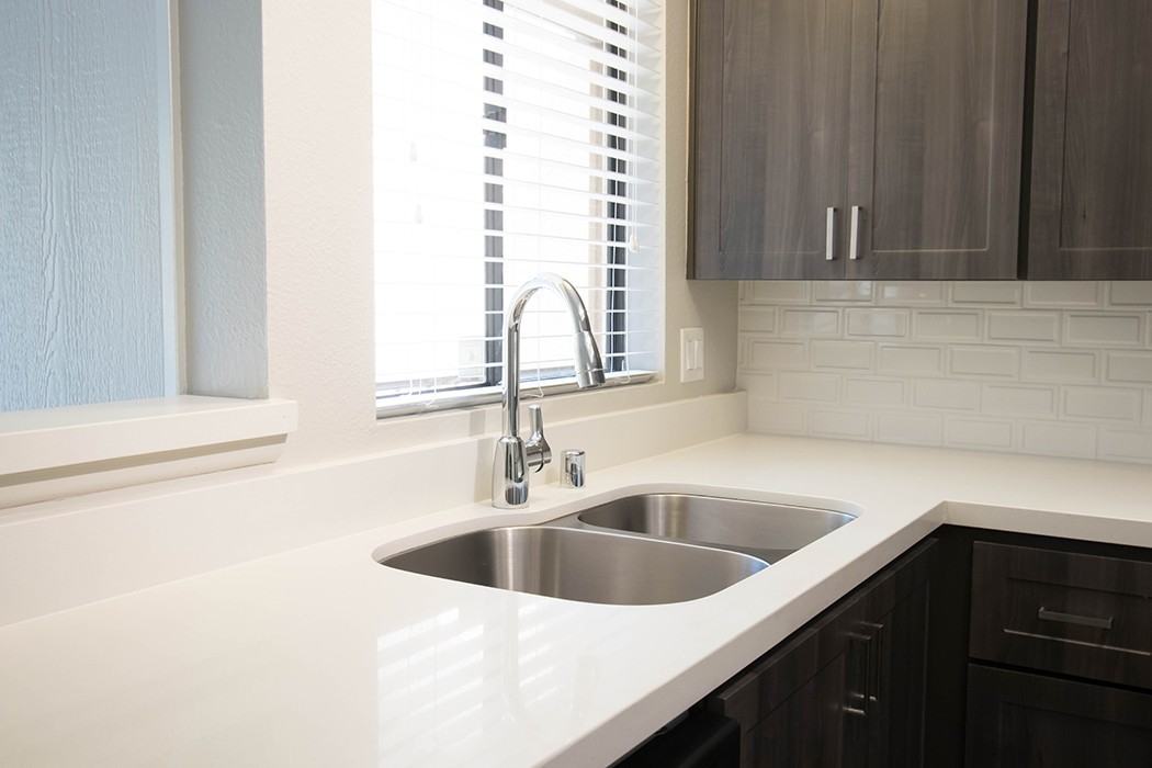 Hensley at Corona Pointe Apartments - Photo 3 of 23