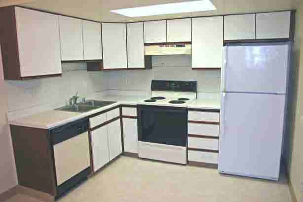 Checkmate Apartments - Photo 3 of 4