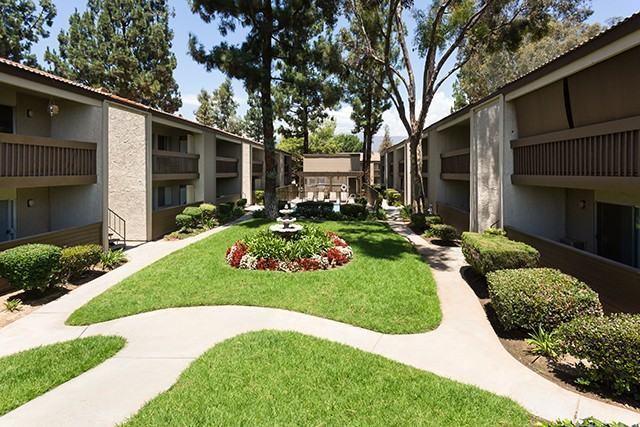 477 W Bonita Ave - Photo 2 of 12