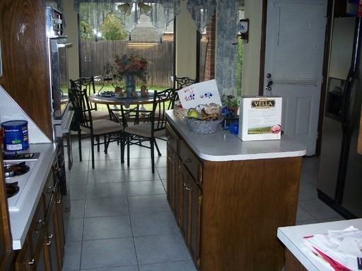 1308 SW 110th Pl - Photo 2 of 5