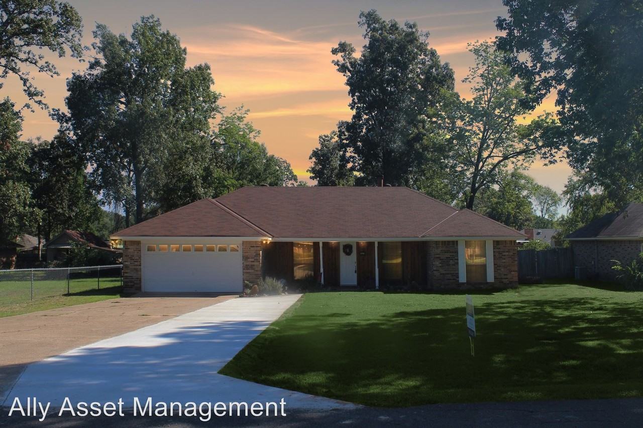 4607 Parkridge Dr - Photo 2 of 20
