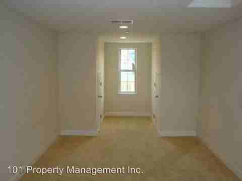 102 Caledonian Ct - Photo 3 of 4