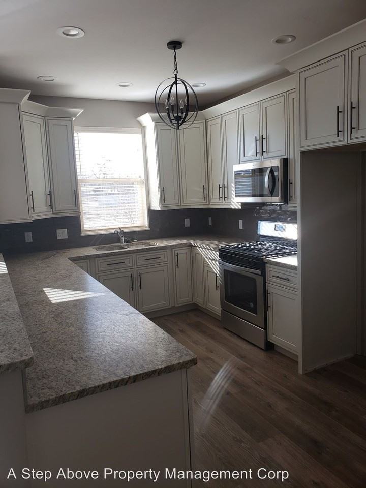 208 Kelso Mesa Dr - Photo 3 of 10