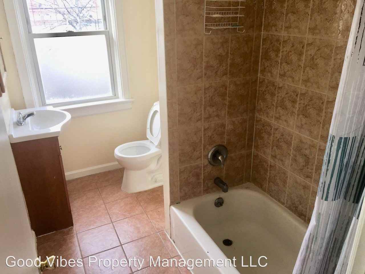 489 Brunswick Ave - Photo 3 of 7