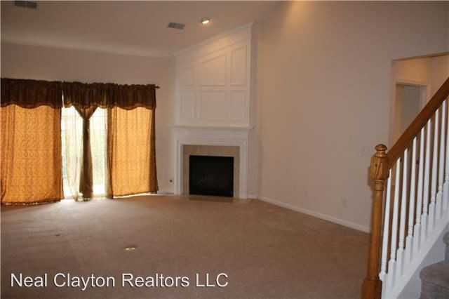 101 Honey Creek Ln - Photo 2 of 9