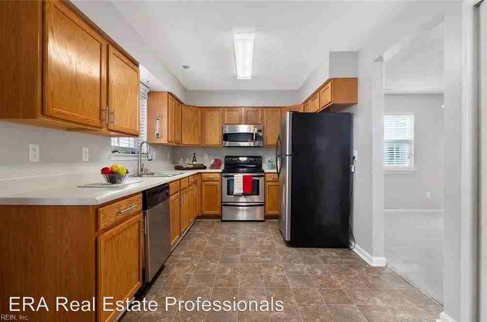 4823 Norvella Ave - Photo 3 of 13