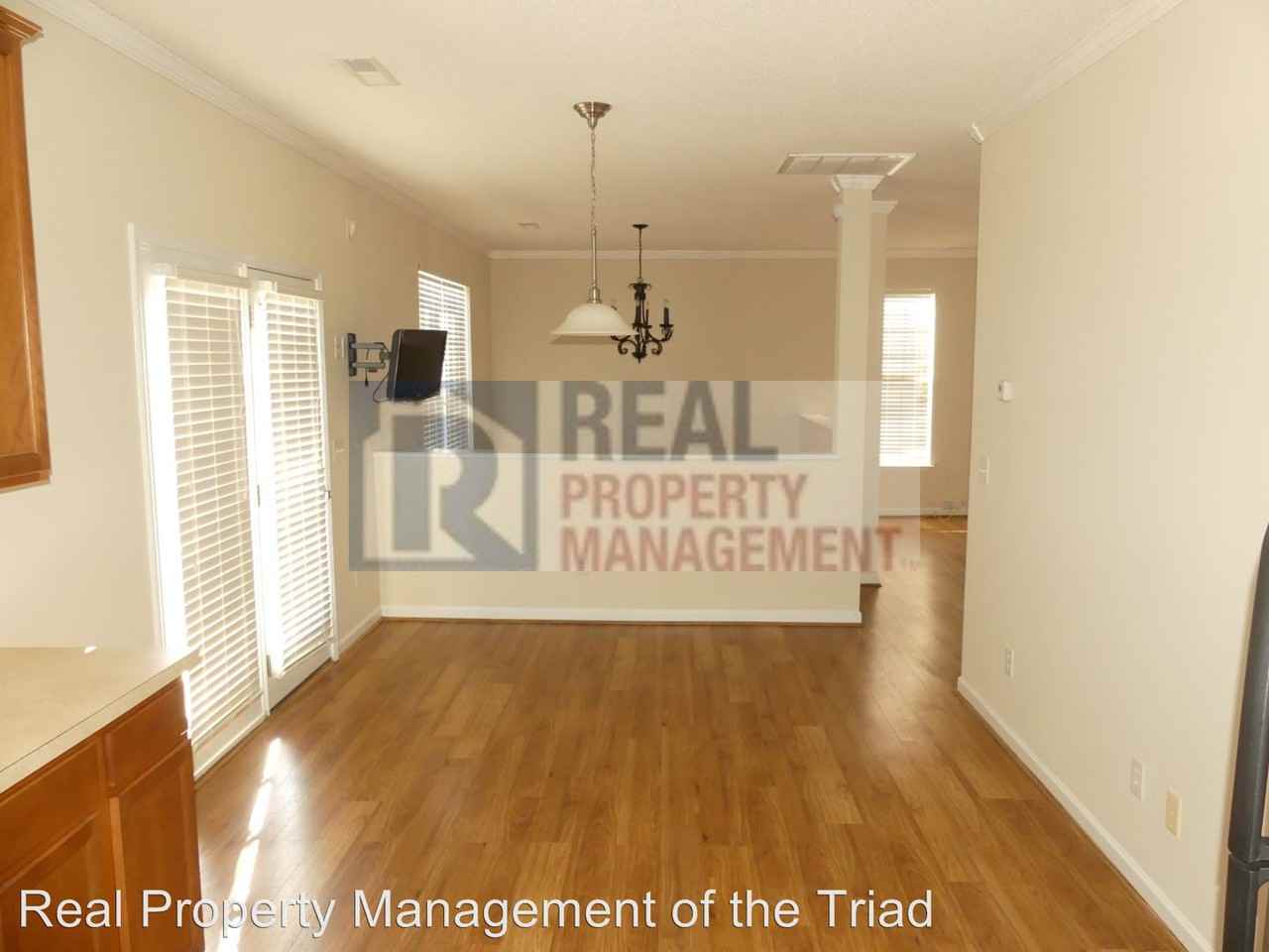 5 Raintree Ct - Photo 3 of 24