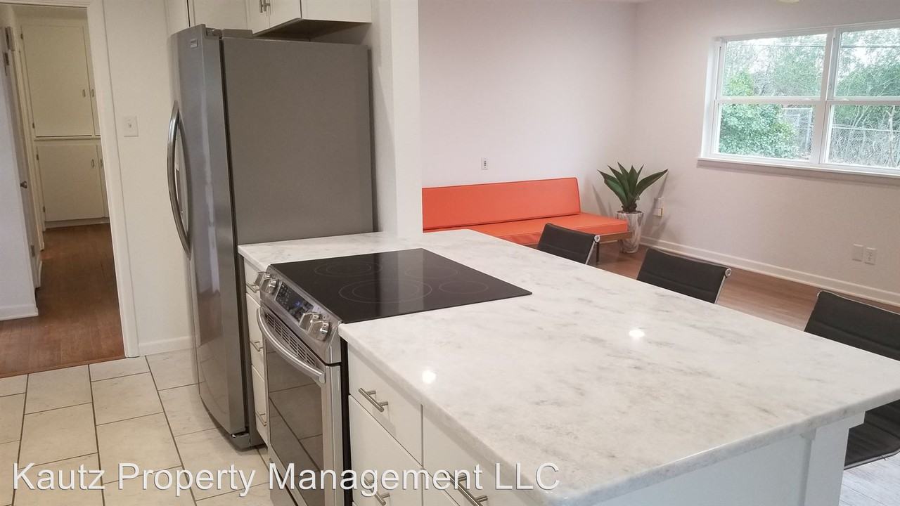 3924 Sanguinet St - Photo 2 of 15