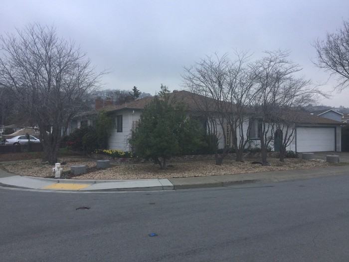 1710 Halsey Ave - Photo 2 of 20