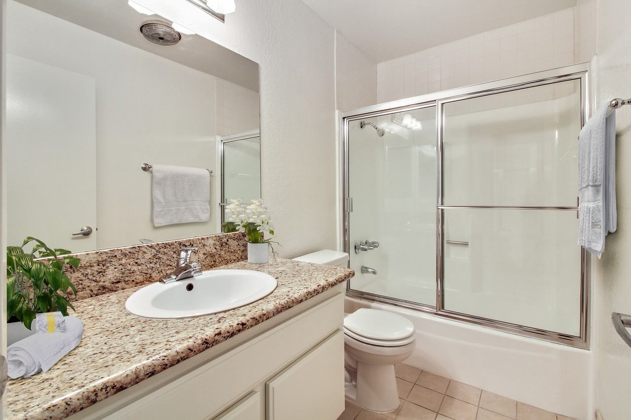 Chateau Oaks - Photo 7 of 64