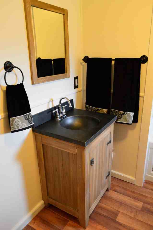 100 Plainwood Dr - Photo 3 of 12