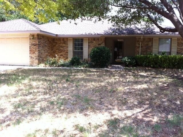 1743 Bent Tree Dr - Photo 2 of 16