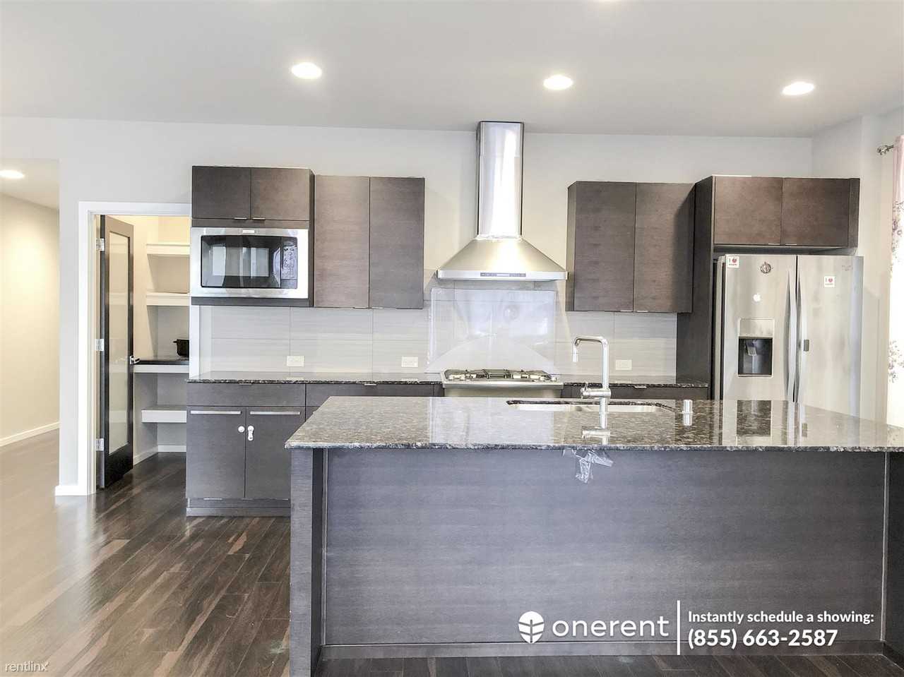 3926 171st Pl SE - Photo 3 of 22