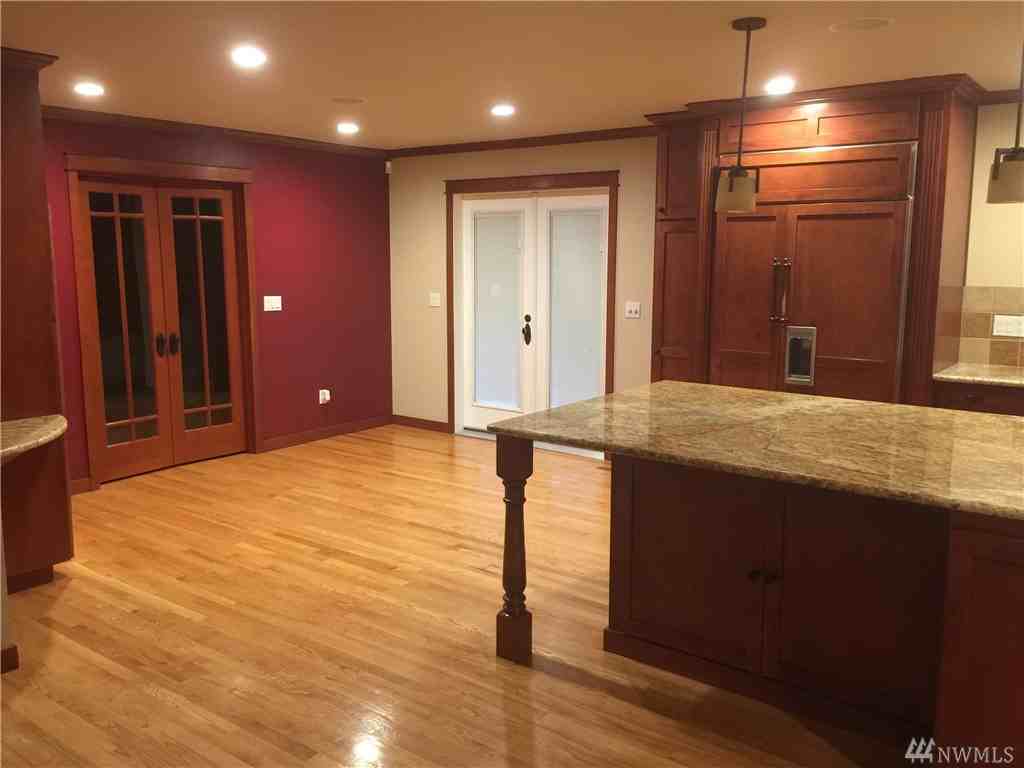 8619 66th Ave E - Photo 3 of 15