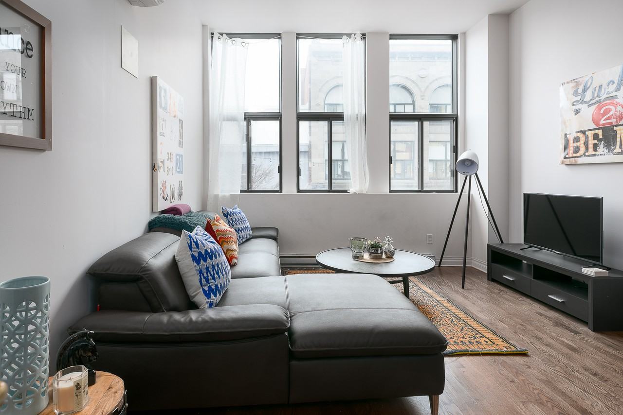 3724 Boulevard Saint-Laurent #206