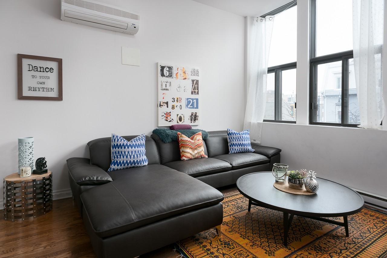 3724 Boulevard Saint-Laurent #206 - Photo 3 of 8