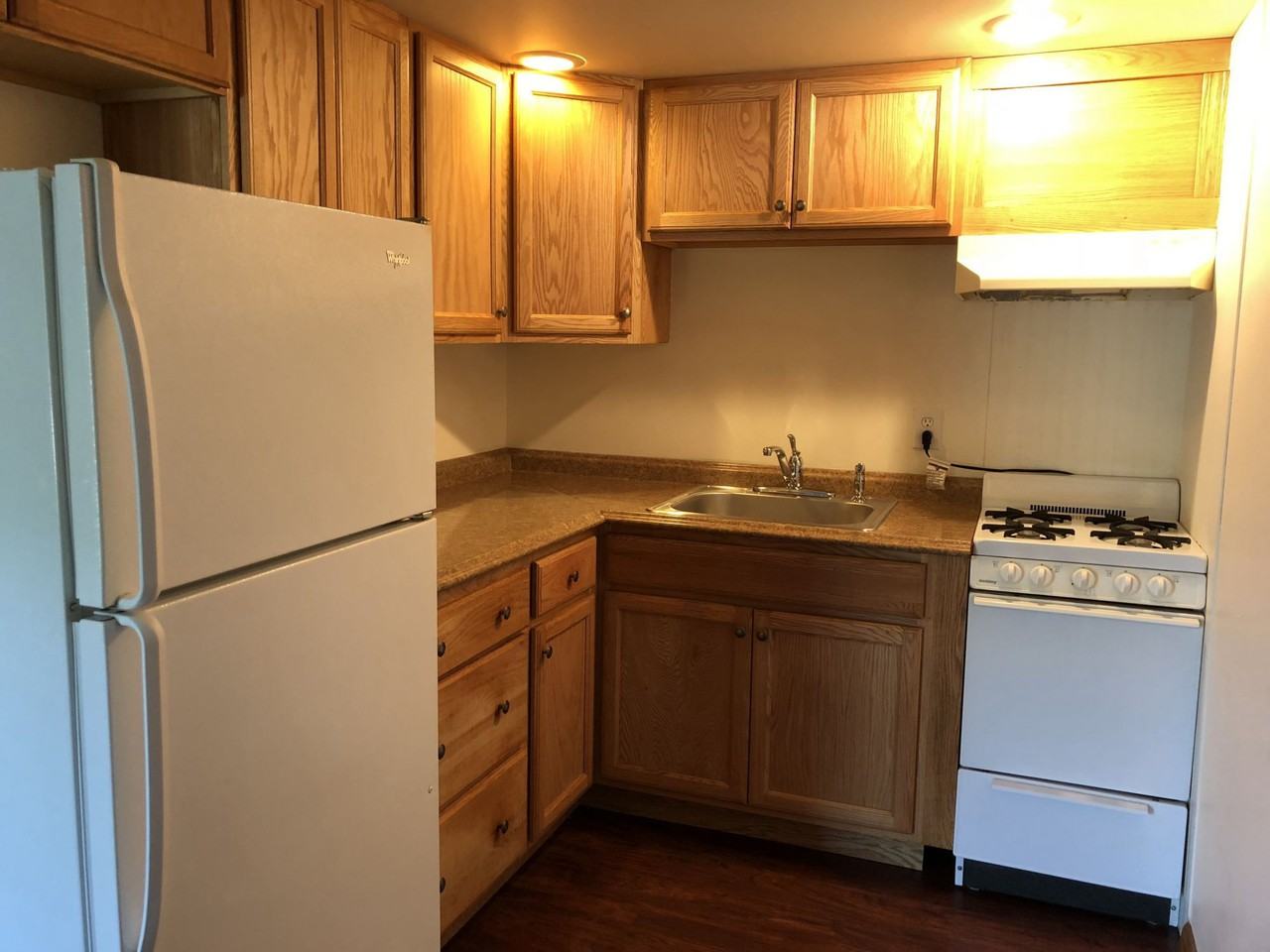 407 S State - Photo 2 of 7