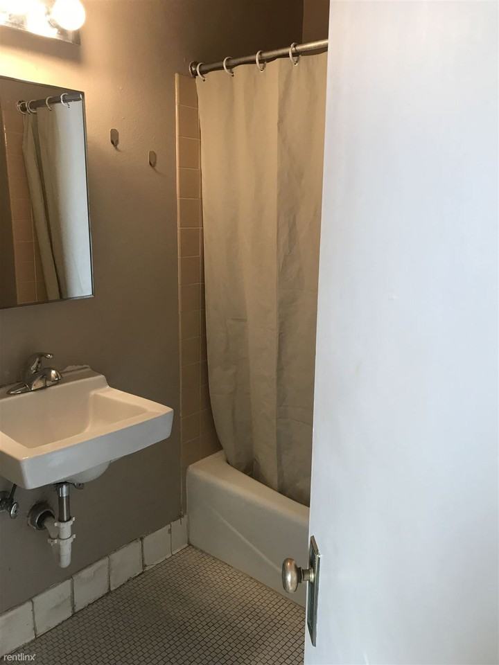 Lewis & Clark Apartments - Photo 2 of 6