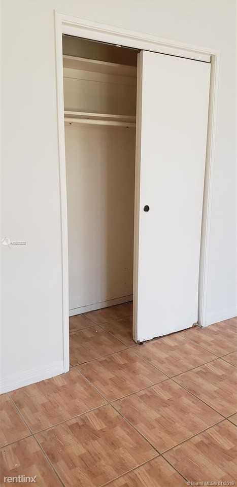 16041 NE 19th Ct - Photo 2 of 5