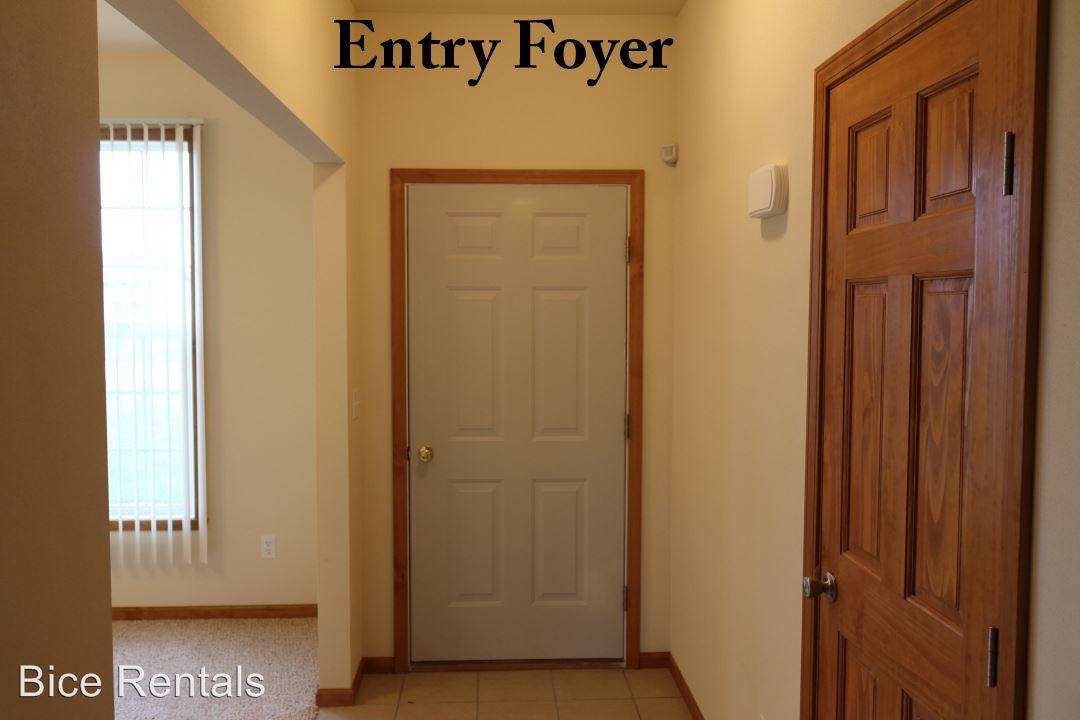 South Beloit - Photo 3 of 32