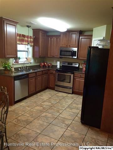 5029 Montauk Trail SE - Photo 3 of 7