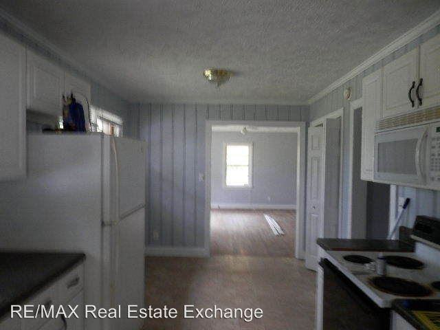 132 Warwick Mill Rd - Photo 2 of 8