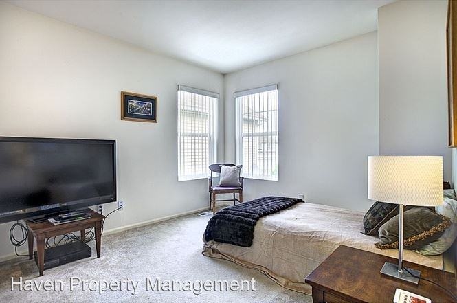 22115 45th Ave S - Photo 3 of 12
