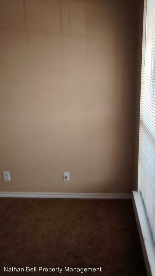 497 Kirkland Ln - Photo 2 of 10