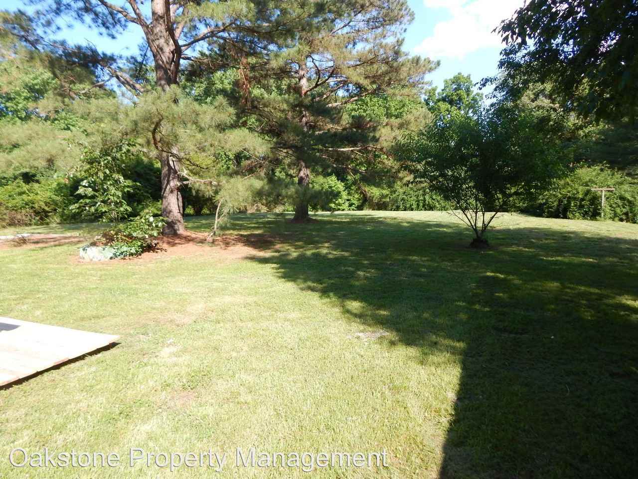 461 Southside Ln - Photo 2 of 10