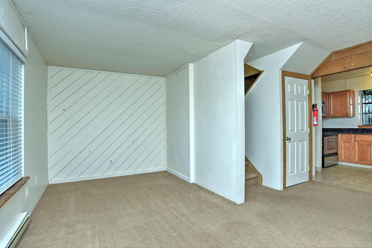 1842 Arapahoe Ave - Photo 3 of 20