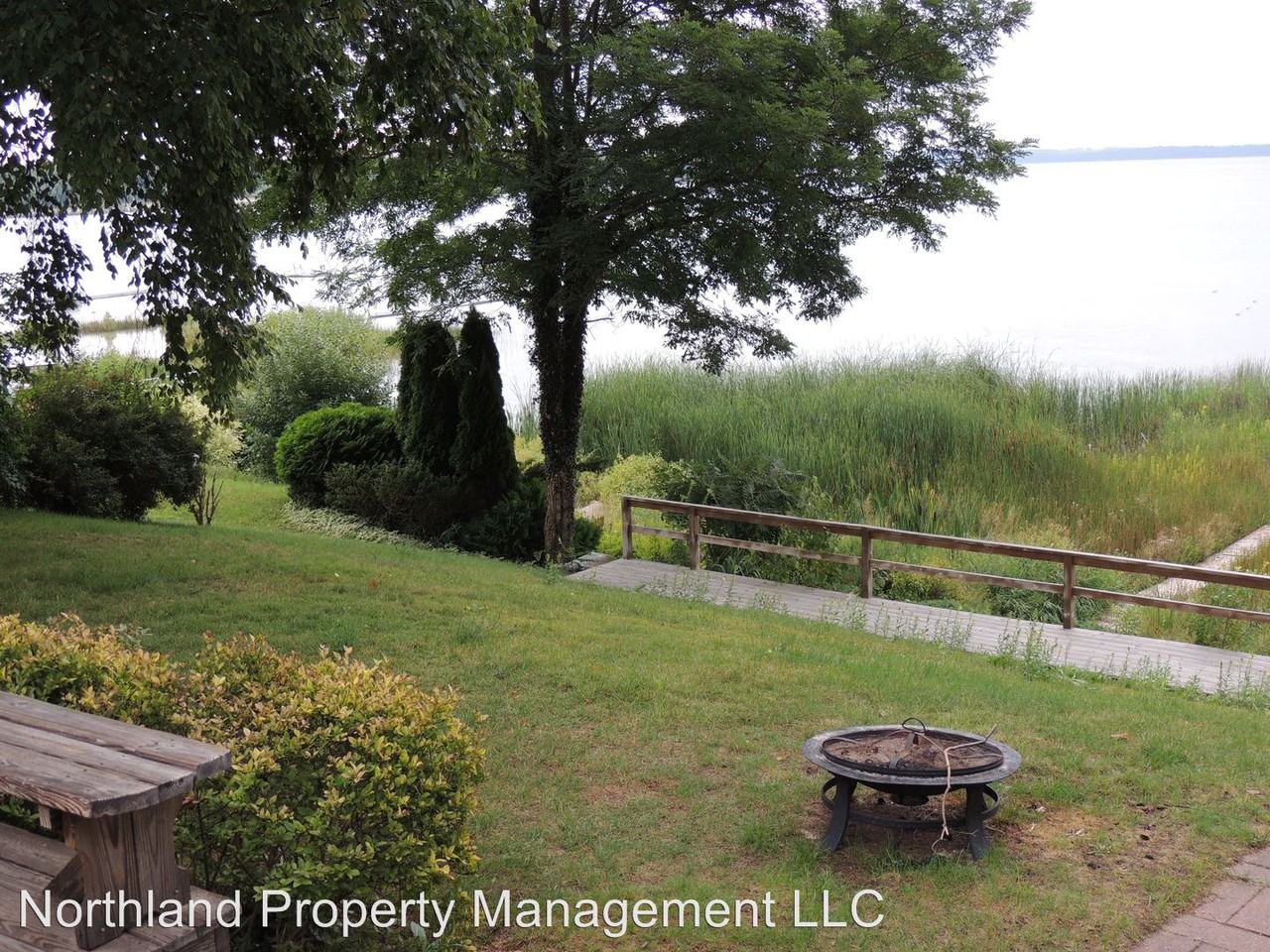 4197 S W Bay Shore Dr - Photo 2 of 9