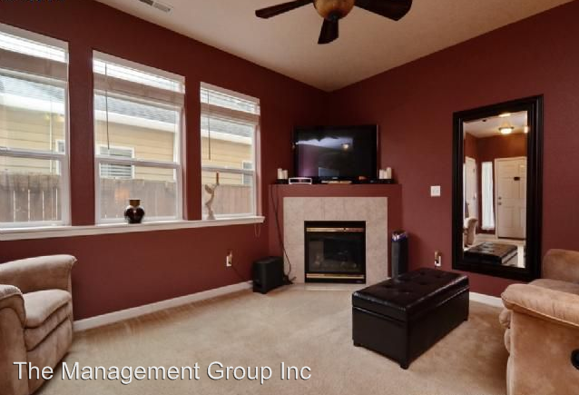 11714 NW 28th Ave - Photo 2 of 24