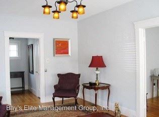 2512 Parker St - Photo 3 of 8