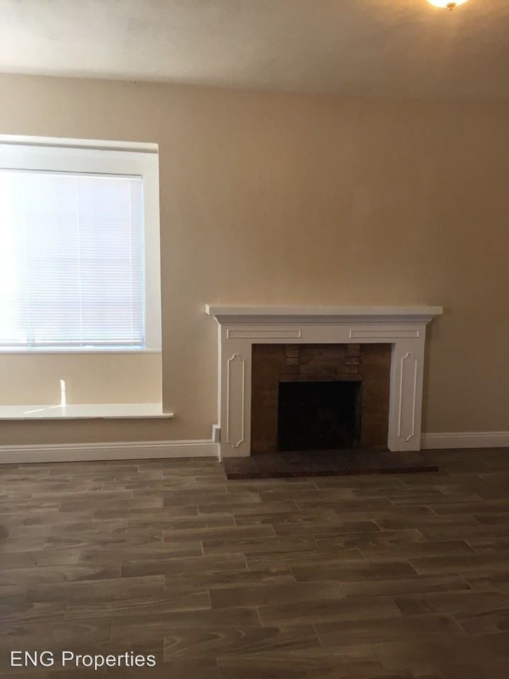 1970 Irving Ave - Photo 3 of 14