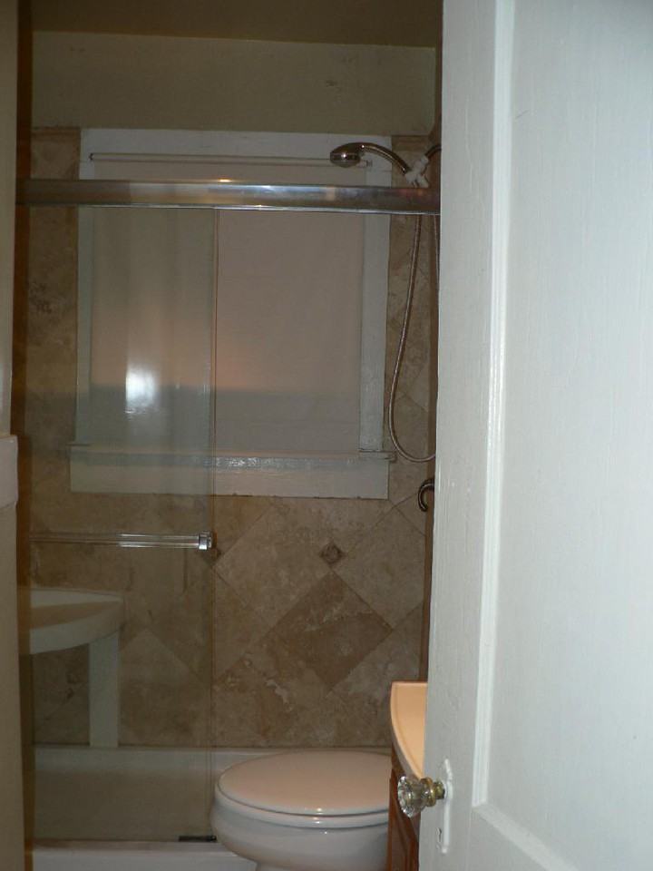 2801 Pearl St - Photo 2 of 4