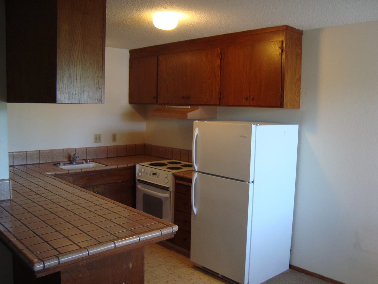 1180 Driftwood Ter - Photo 2 of 3