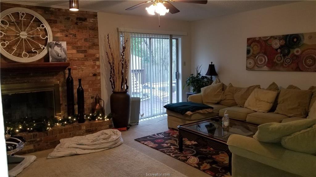 1200 Holleman Dr - Photo 2 of 17