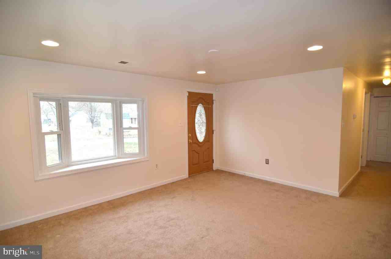 12439 Windermere Ln - Photo 2 of 23