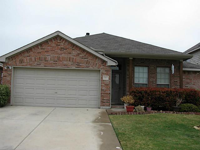 1417 Castlegar Ln - Photo 2 of 6