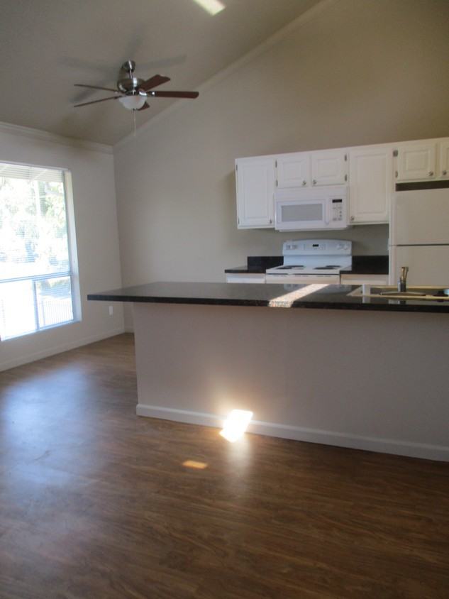 ASHLEY PARK APARTMENTS - Photo 4 of 6