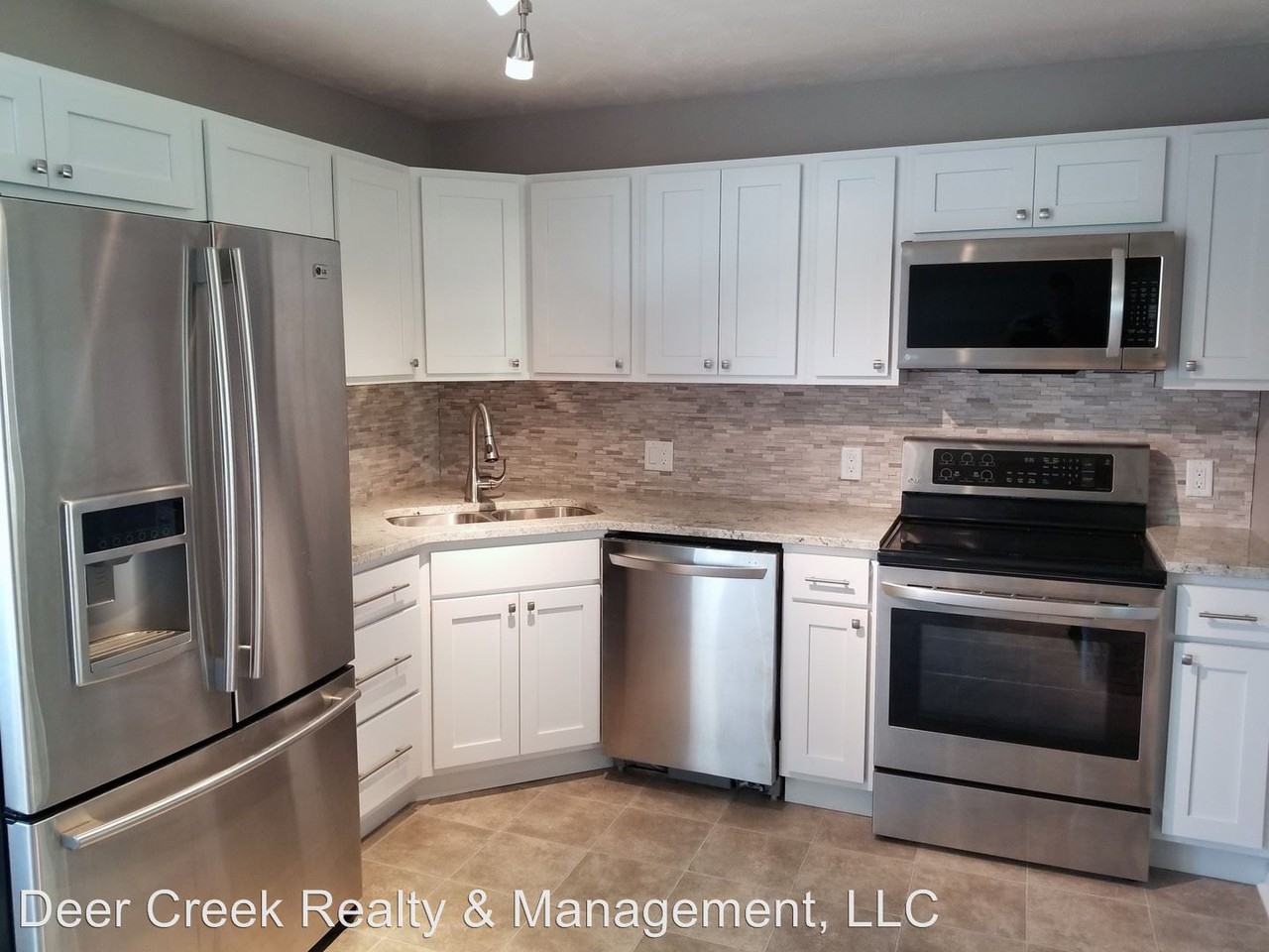 8654 Westridge Dr - Photo 2 of 6