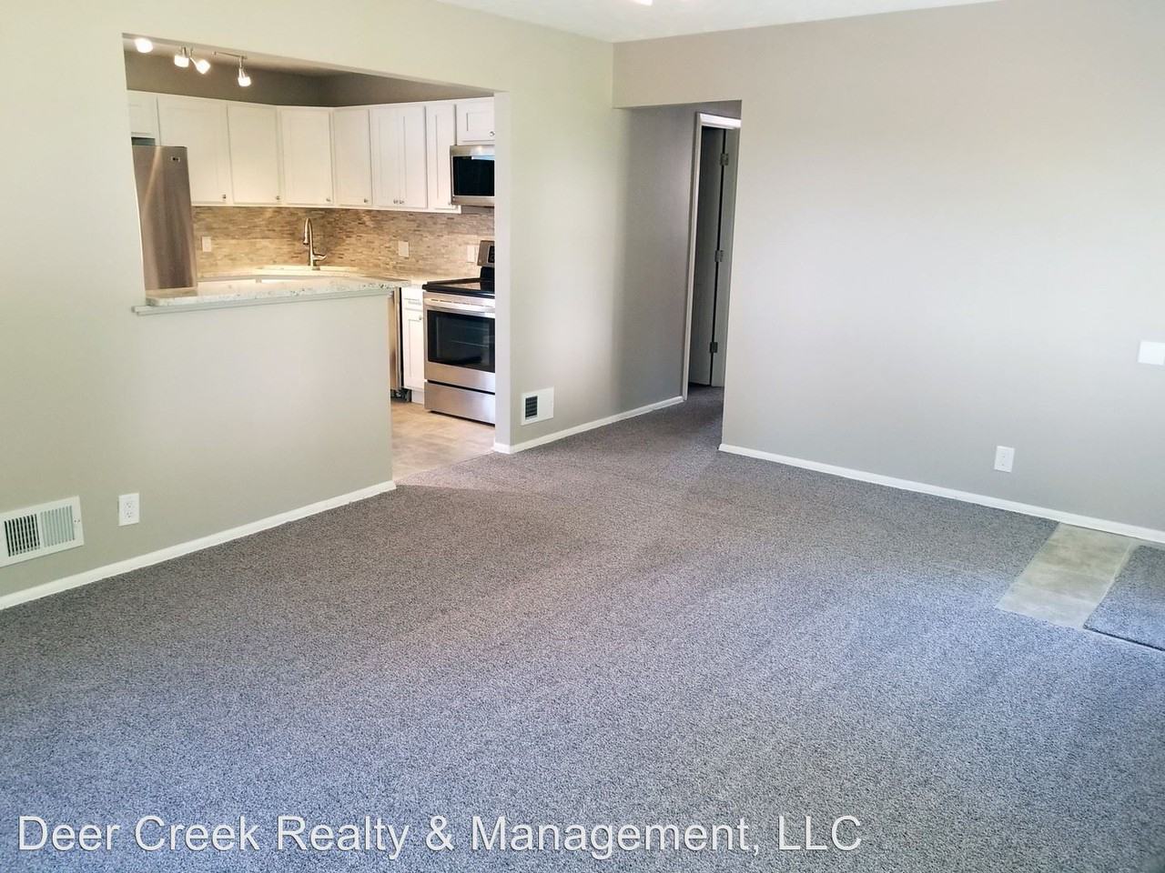 8654 Westridge Dr - Photo 3 of 6