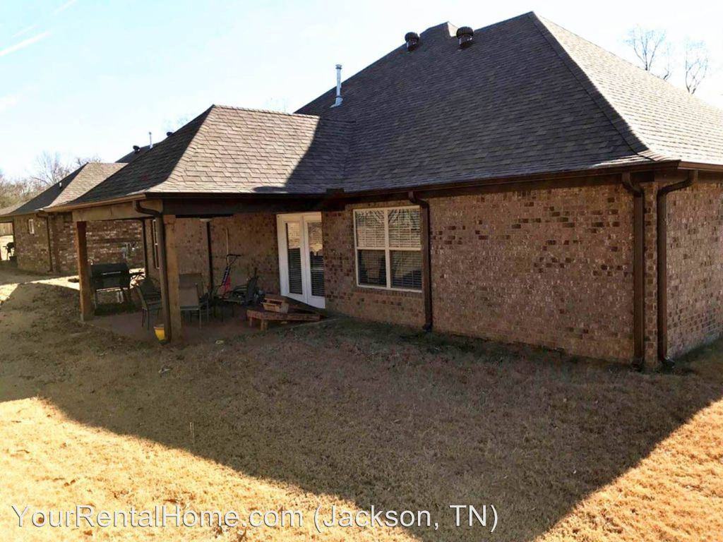 231 Hartfield Dr - Photo 3 of 15