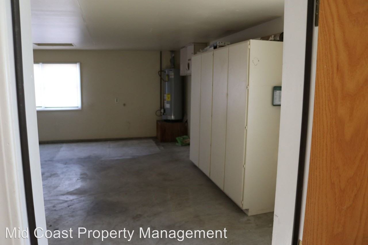 7810 Airport Rd - Photo 3 of 19
