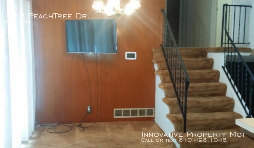 1163 Peachtree Dr - Photo 3 of 15