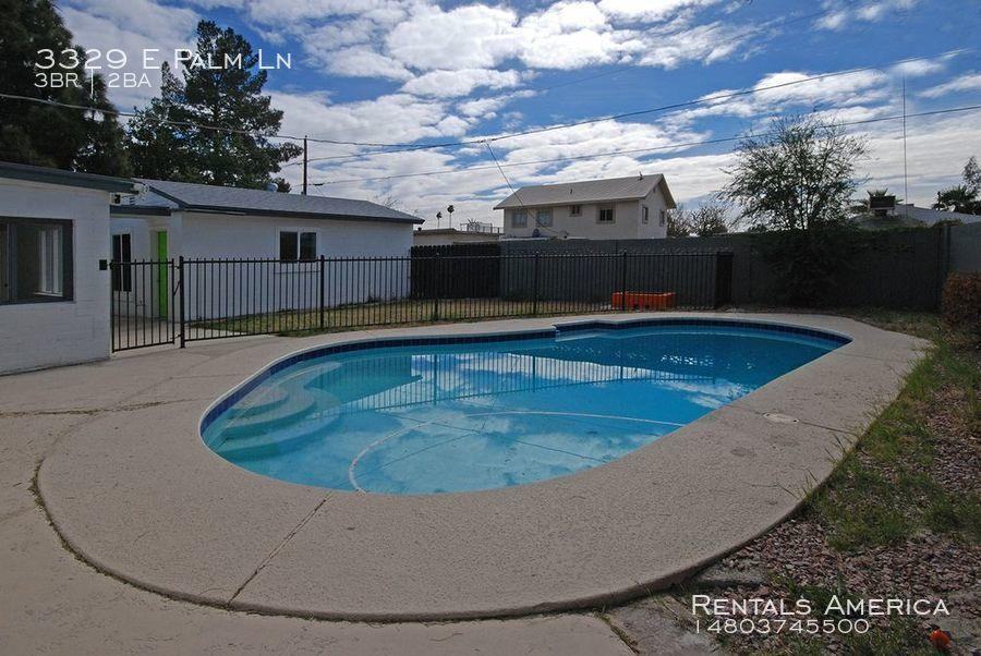 3329 E Palm Ln - Photo 2 of 20